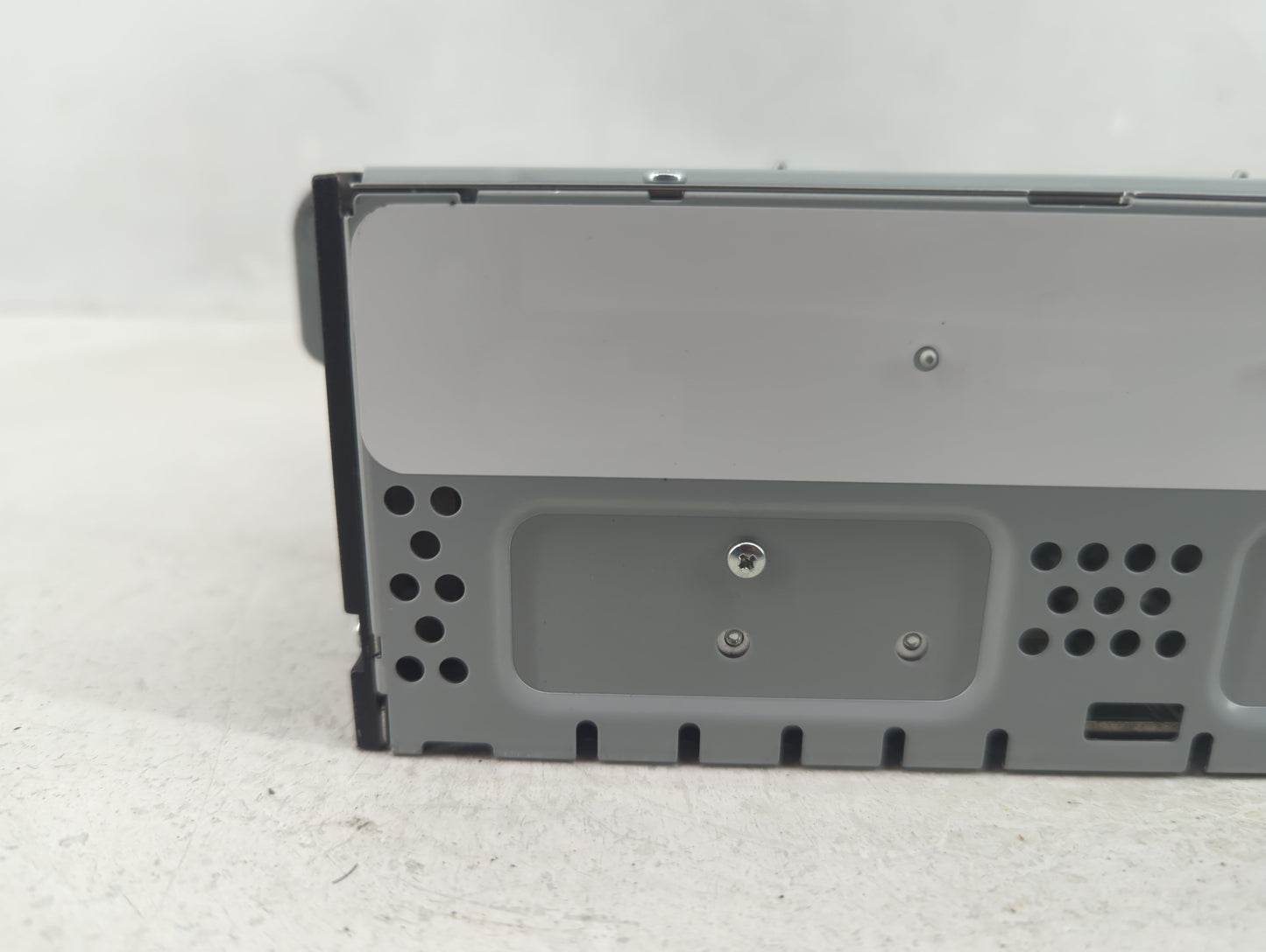 2017-2019 Ford Escape Radio AM FM Cd Player Receiver Replacement P/N:CQ-RJ38N54M Fits Fits 2015 2016 2017 2018 2019 OEM Used
