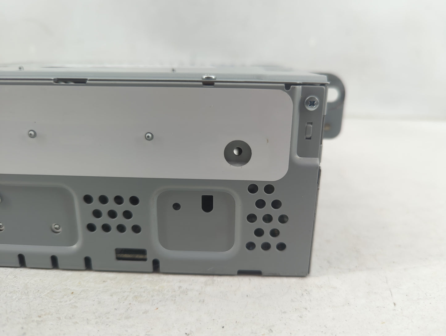 2017-2019 Ford Escape Radio AM FM Cd Player Receiver Replacement P/N:CQ-RJ38N54M Fits Fits 2015 2016 2017 2018 2019 OEM Used