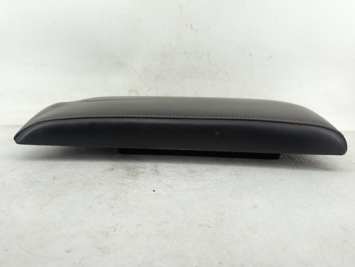 2019 Ford Escape Center Console Armrest Cover Lid Fits OEM Used Auto Parts - Oemusedautoparts1.com