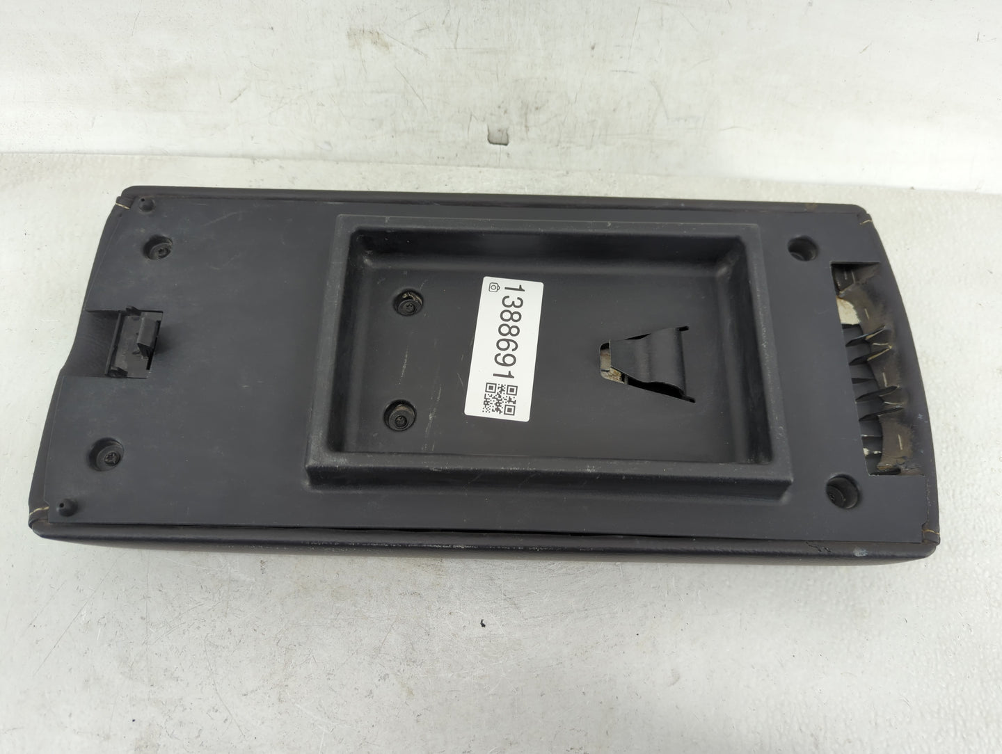 2019 Ford Escape Center Console Armrest Cover Lid Fits OEM Used Auto Parts - Oemusedautoparts1.com