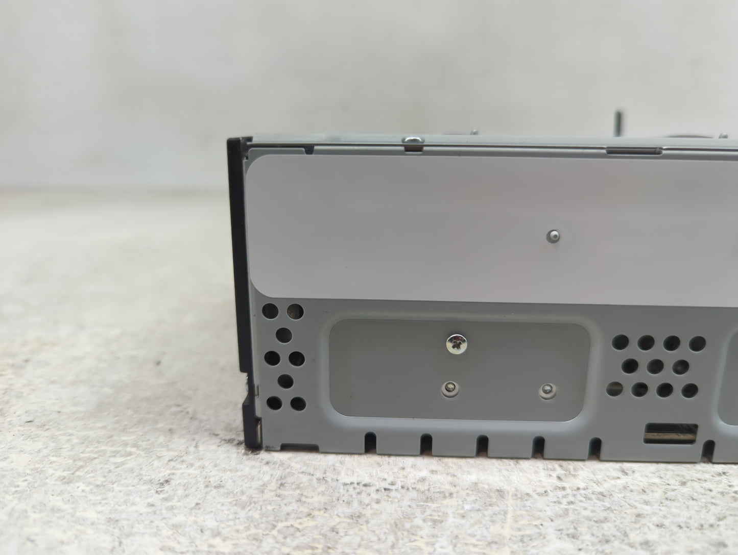 2017-2019 Ford Escape Radio AM FM Cd Player Receiver Replacement Fits Fits 2017 2018 2019 OEM Used Auto Parts - Oemusedautop