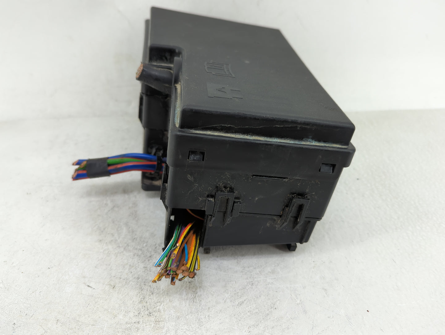 2019 Ford Escape Fusebox Fuse Box Panel Relay Module P/N:AV6T-14A142-AB Fits OEM Used Auto Parts - Oemusedautoparts1.com
