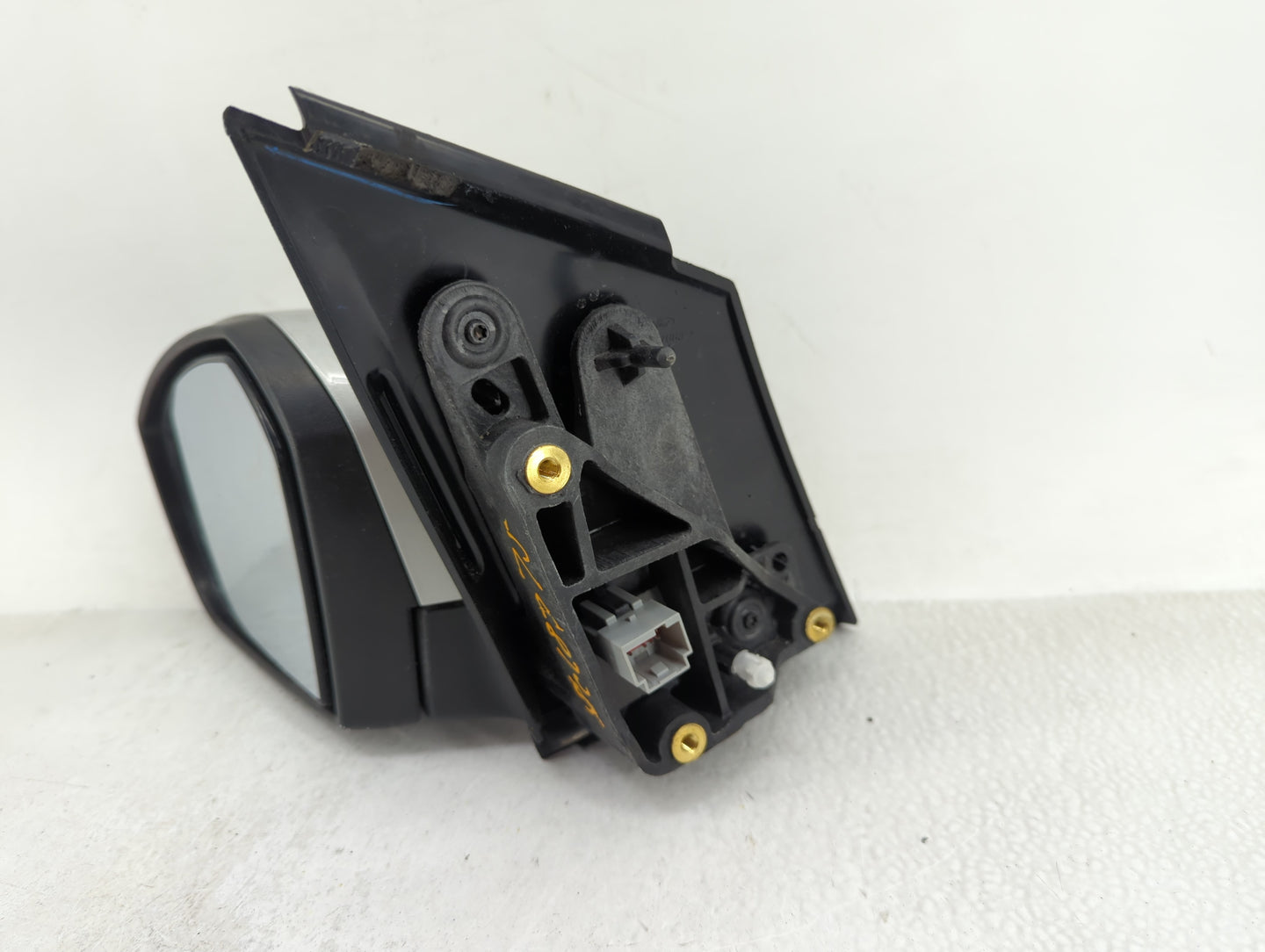 2017-2019 Ford Escape Driver Side View Mirror - Left Door Mirror OEM Used - Oemusedautoparts1.com