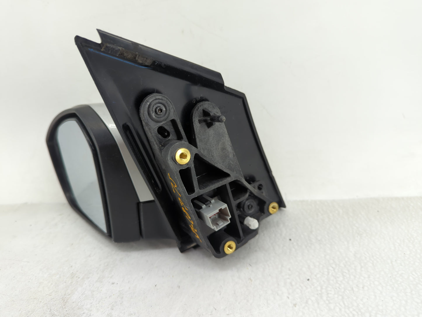 2017-2019 Ford Escape Driver Side View Mirror - Left Door Mirror OEM Used - Oemusedautoparts1.com