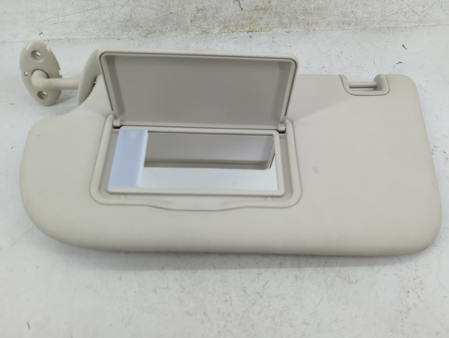 2013-2019 Ford Escape Sun Visor Shade Replacement Driver Left Mirror Fits Fits 2013 2014 2015 2016 2017 2018 2019 OEM Used A
