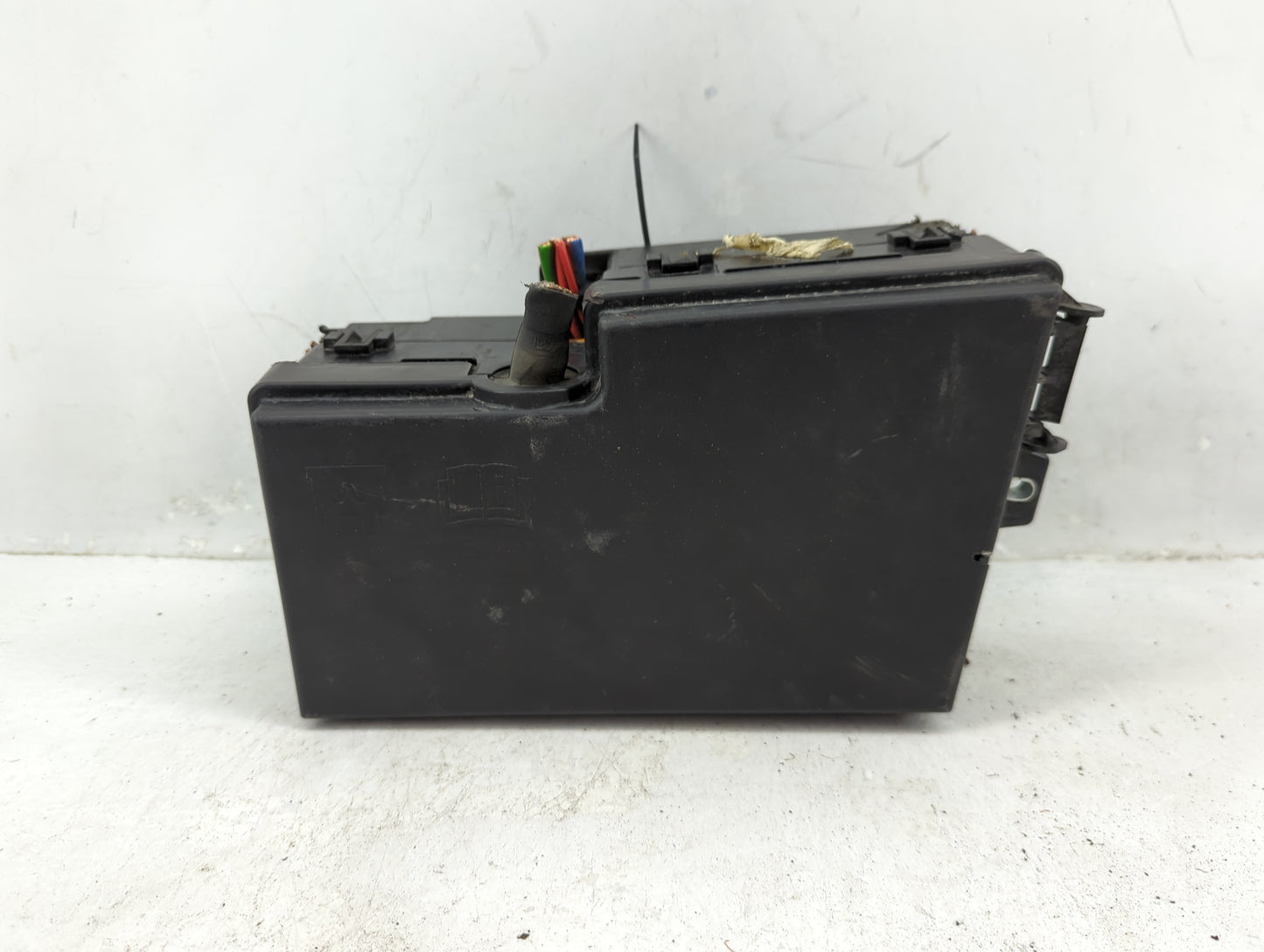 2019 Ford Escape Fusebox Fuse Box Panel Relay Module P/N:E02345500 AV6T-14A067-AD Fits OEM Used Auto Parts - Oemusedautopart
