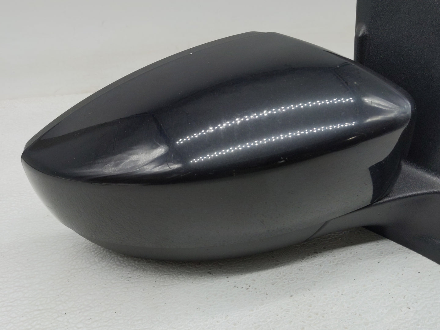 2017-2019 Ford Escape Passenger Side View Mirror - Right Door Mirror OEM Used - Oemusedautoparts1.com