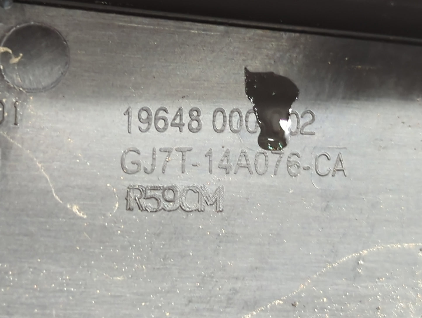 2019 Ford Escape Fusebox Fuse Box Panel Relay Module P/N:GJ7T-14A076-CA Fits OEM Used Auto Parts - Oemusedautoparts1.com