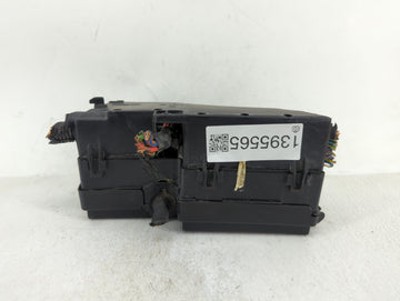 2019 Ford Escape Fusebox Fuse Box Panel Relay Module P/N:AV6T-14A067-AD Fits OEM Used Auto Parts - Oemusedautoparts1.com