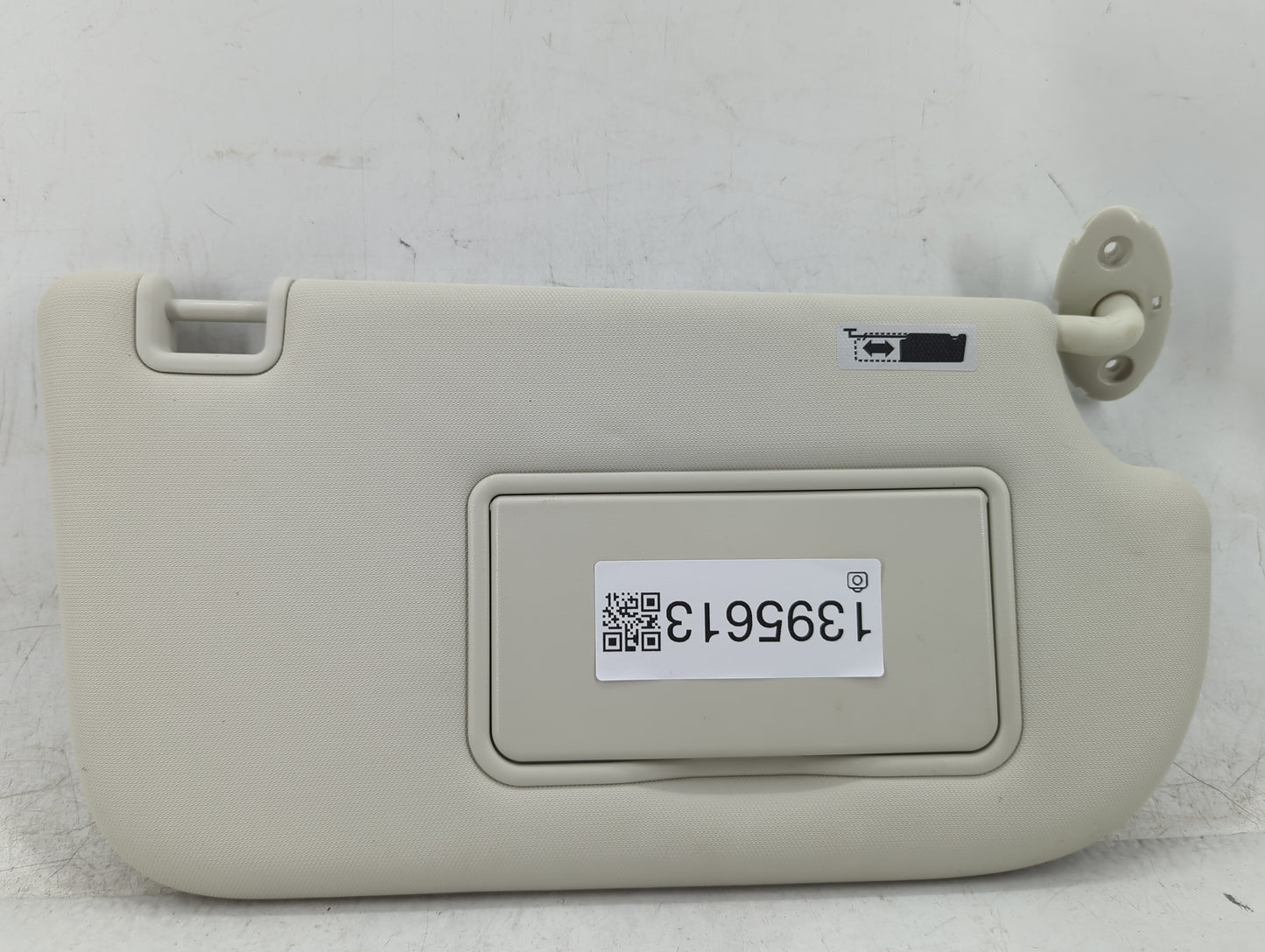 2013-2019 Ford Escape Sun Visor Shade Replacement Passenger Right Mirror Fits Fits 2013 2014 2015 2016 2017 2018 2019 OEM Us