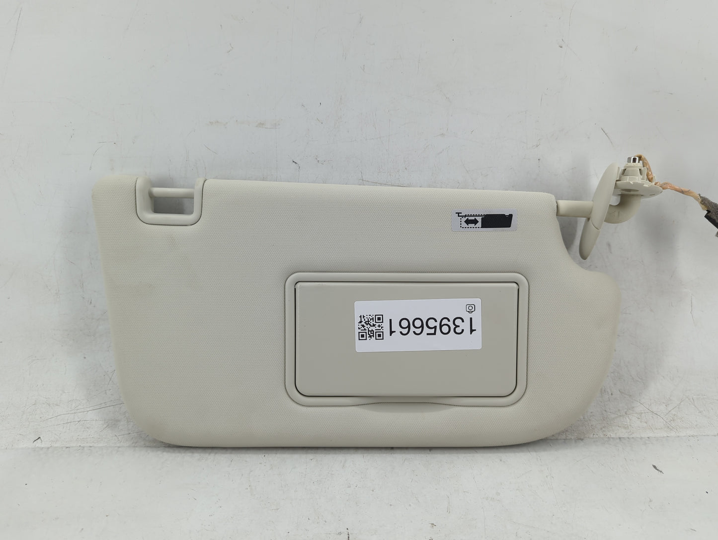 2013-2019 Ford Escape Sun Visor Shade Replacement Passenger Right Mirror Fits Fits 2013 2014 2015 2016 2017 2018 2019 OEM Us