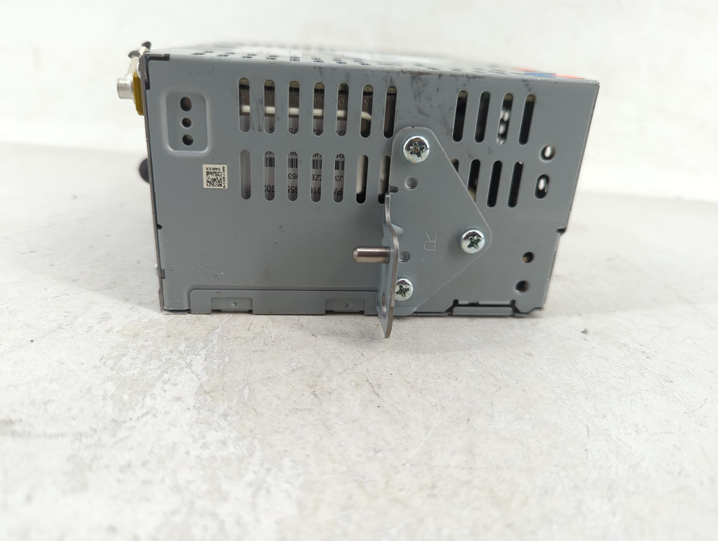 2019 Ford Escape Radio AM FM Cd Player Receiver Replacement P/N:GJ5T-19C107-KA Fits OEM Used Auto Parts - Oemusedautoparts1.
