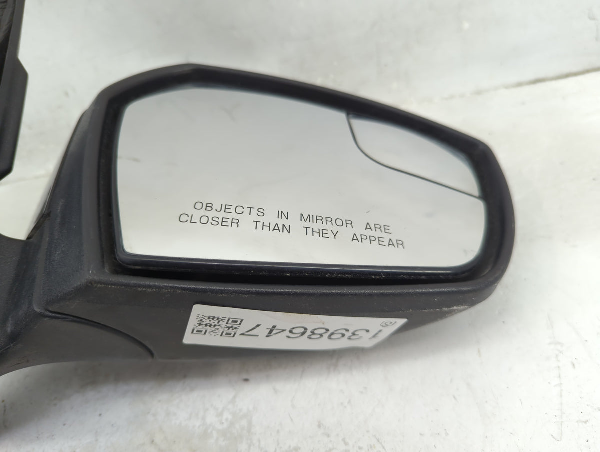 2017-2019 Ford Escape Passenger Side View Mirror - Right Door Mirror OEM Used - Oemusedautoparts1.com