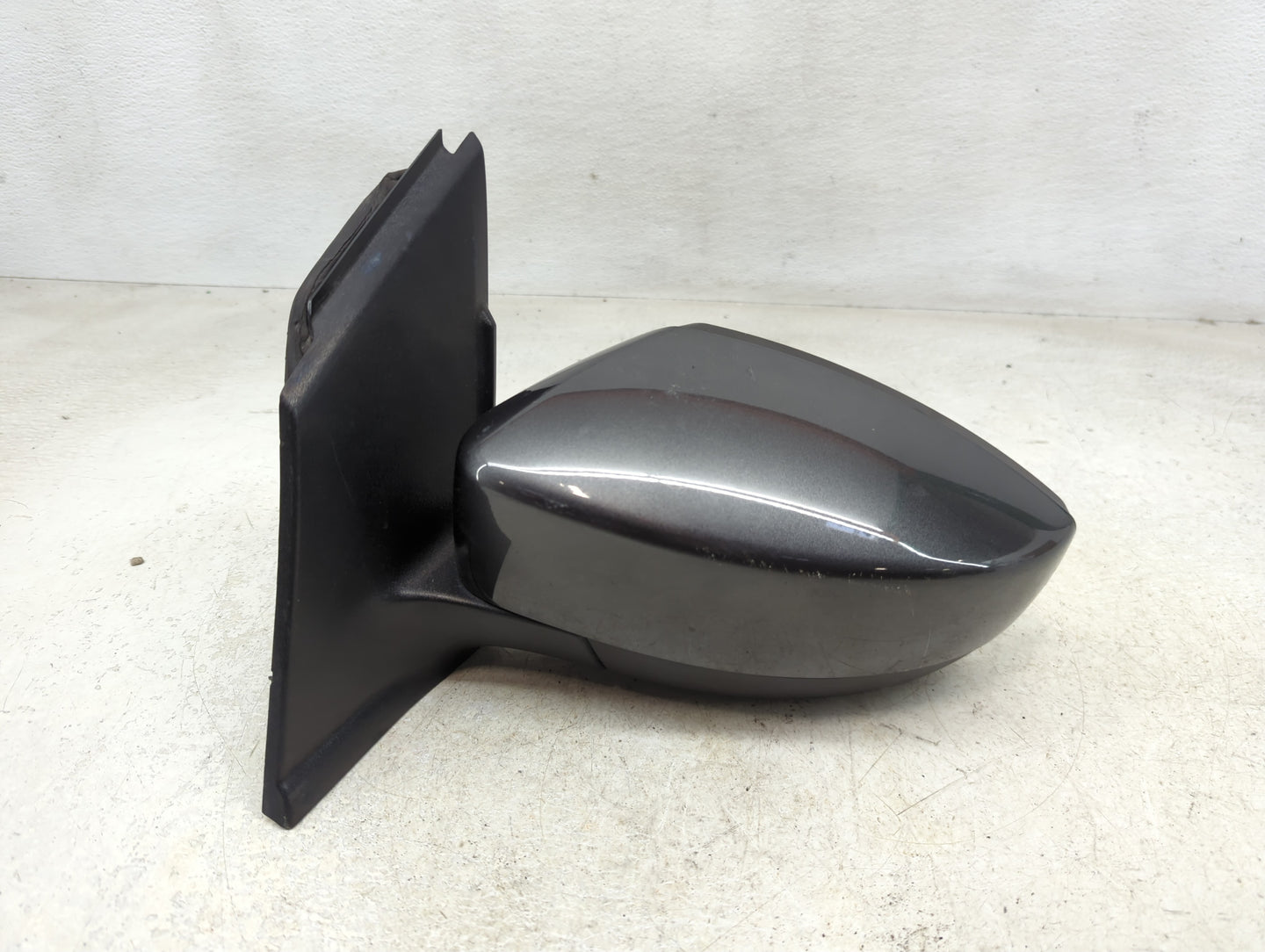 2017-2019 Ford Escape Driver Side View Mirror - Left Door Mirror OEM Used - Oemusedautoparts1.com