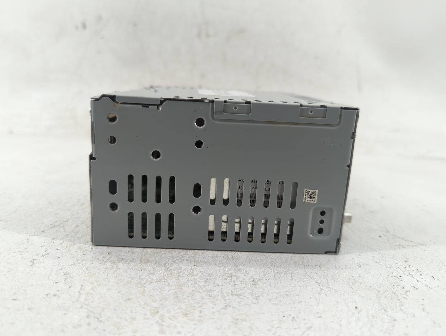 2017-2019 Ford Escape Radio AM FM Cd Player Receiver Replacement P/N:GJ5T-19C107-KA Fits Fits 2017 2018 2019 OEM Used Auto P