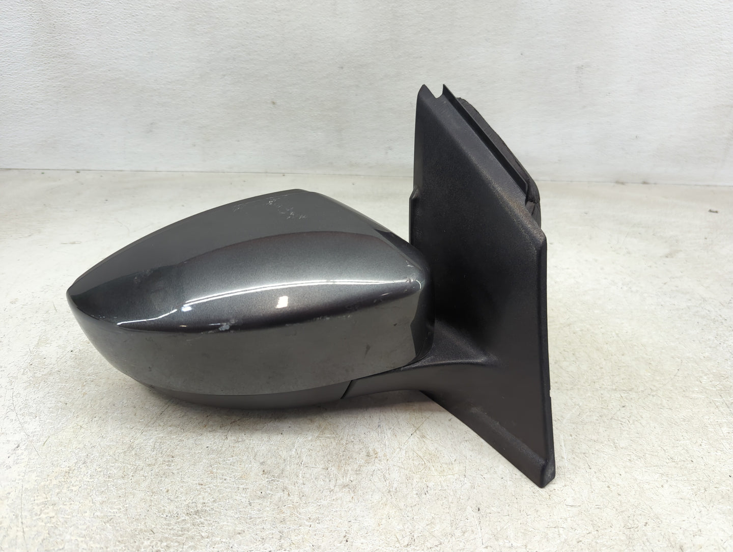2017-2019 Ford Escape Passenger Side View Mirror - Right Door Mirror OEM Used - Oemusedautoparts1.com