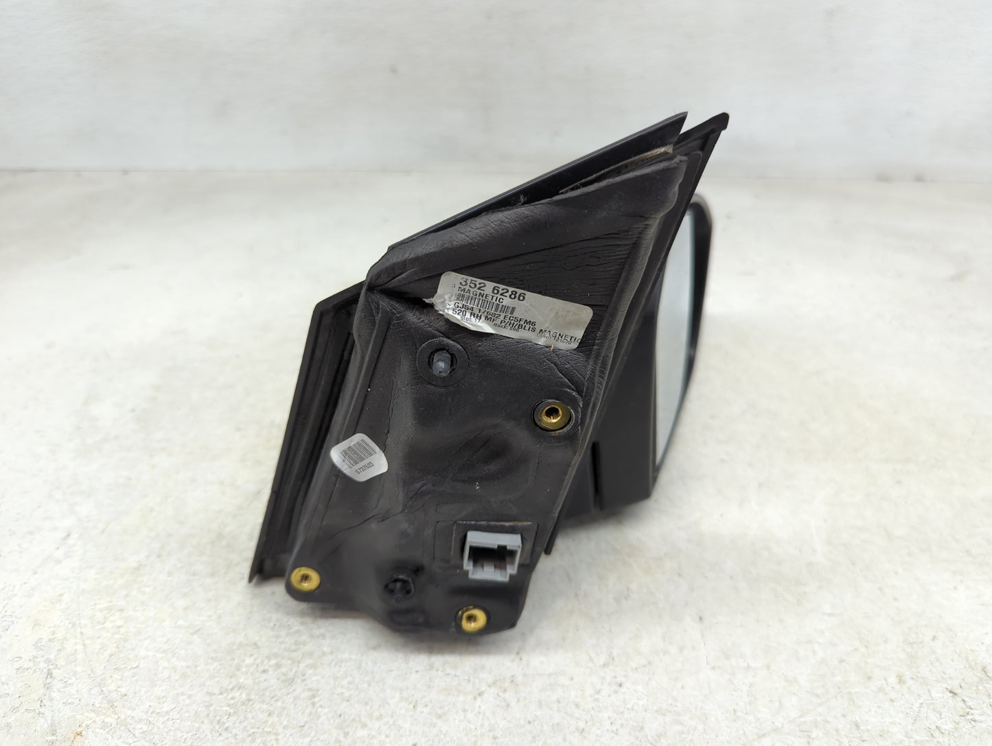 2017-2019 Ford Escape Passenger Side View Mirror - Right Door Mirror OEM Used - Oemusedautoparts1.com