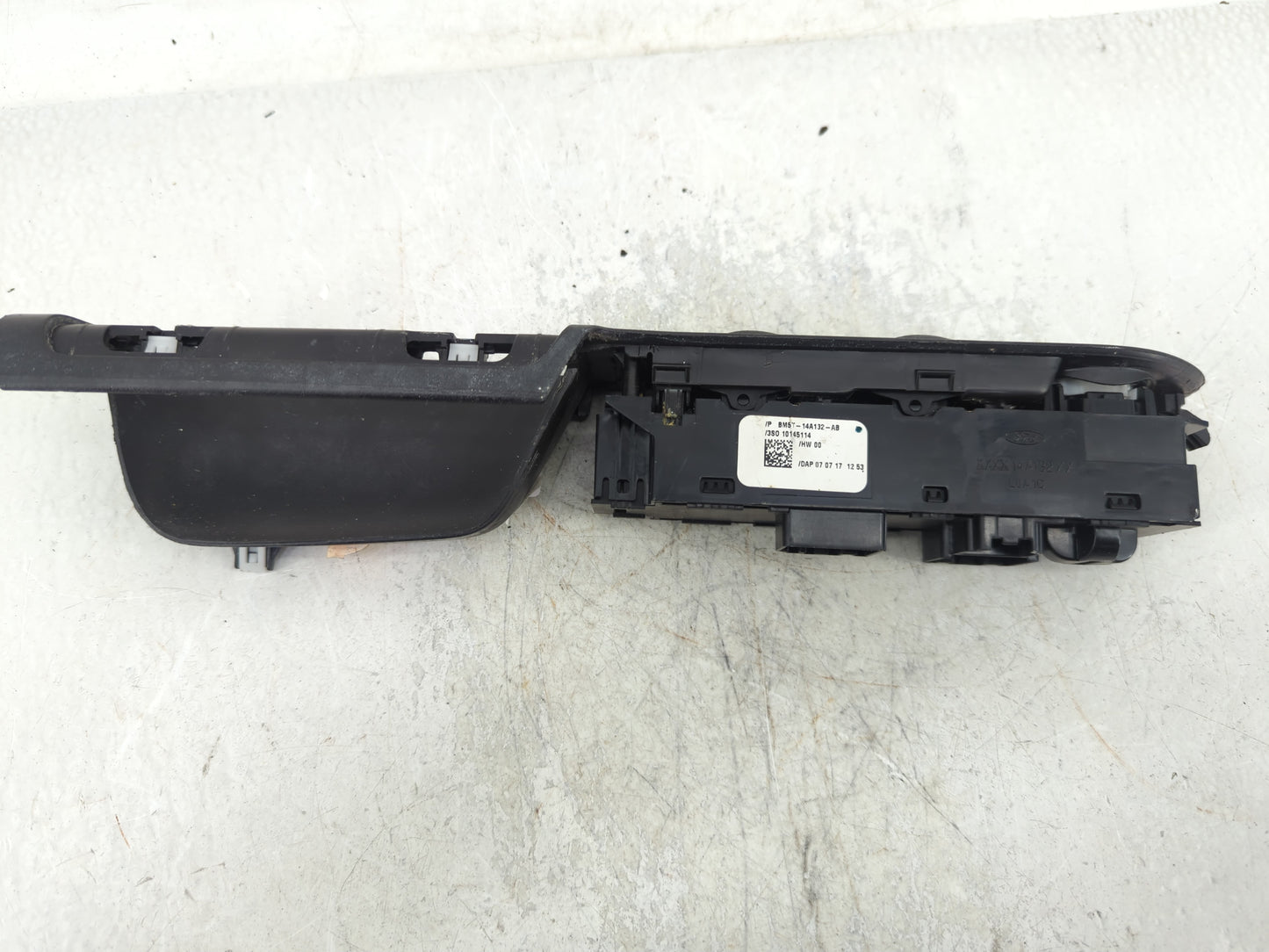 2013-2019 Ford Escape Master Power Window Switch Replacement Driver Side Left P/N:BM5T-14A132-AB Fits OEM Used Auto Parts - 