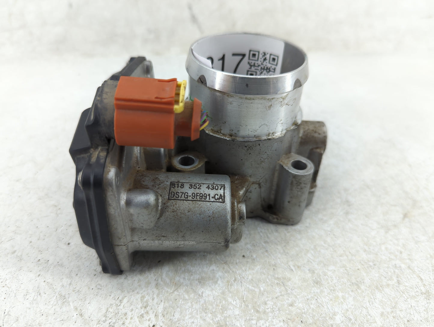 2017-2019 Ford Escape Throttle Body Fits Fits 2014 2015 2016 2017 2018 2019 2020 OEM Used Auto Parts - Oemusedautoparts1.com