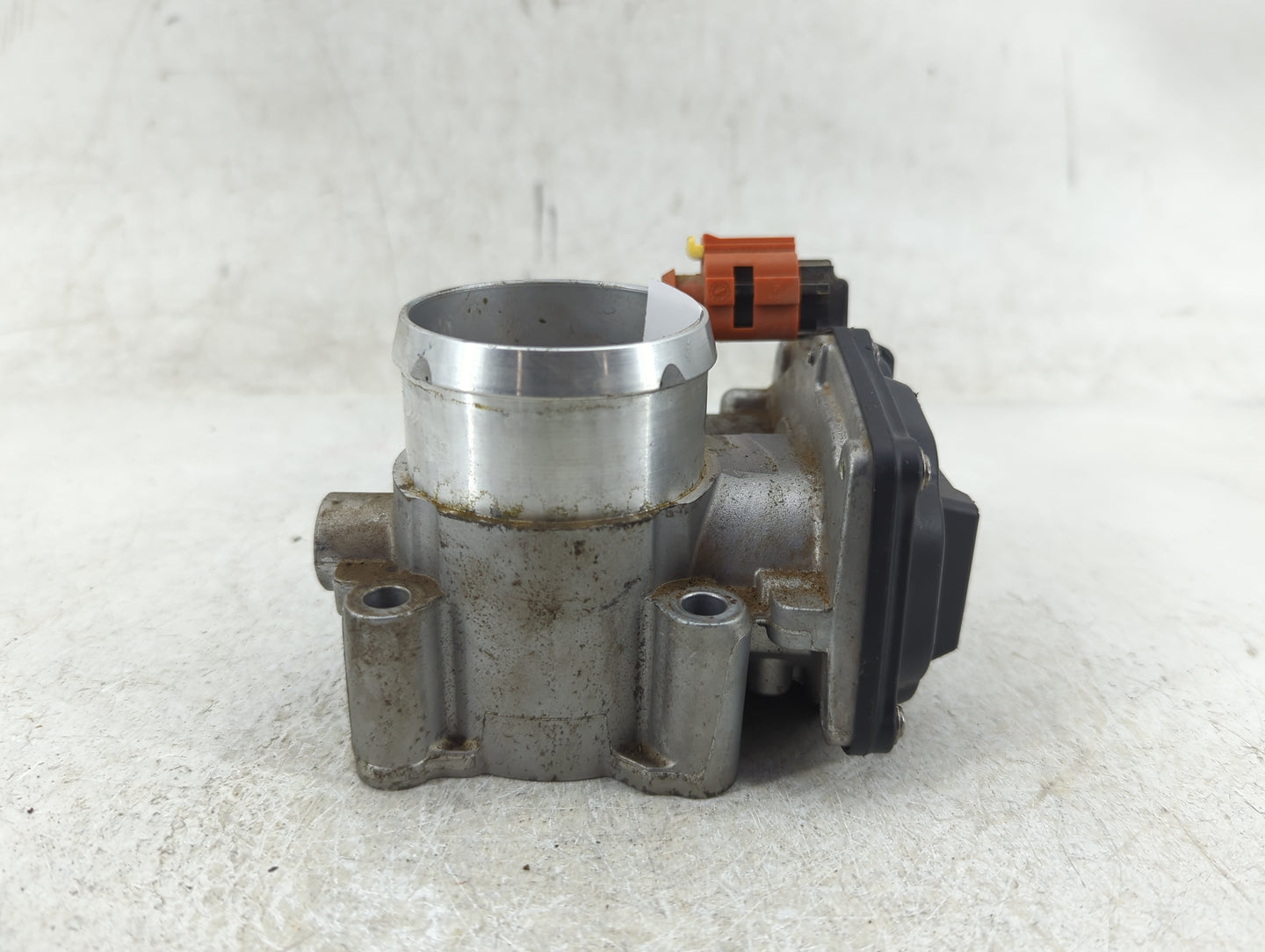 2017-2019 Ford Escape Throttle Body Fits Fits 2014 2015 2016 2017 2018 2019 2020 OEM Used Auto Parts - Oemusedautoparts1.com