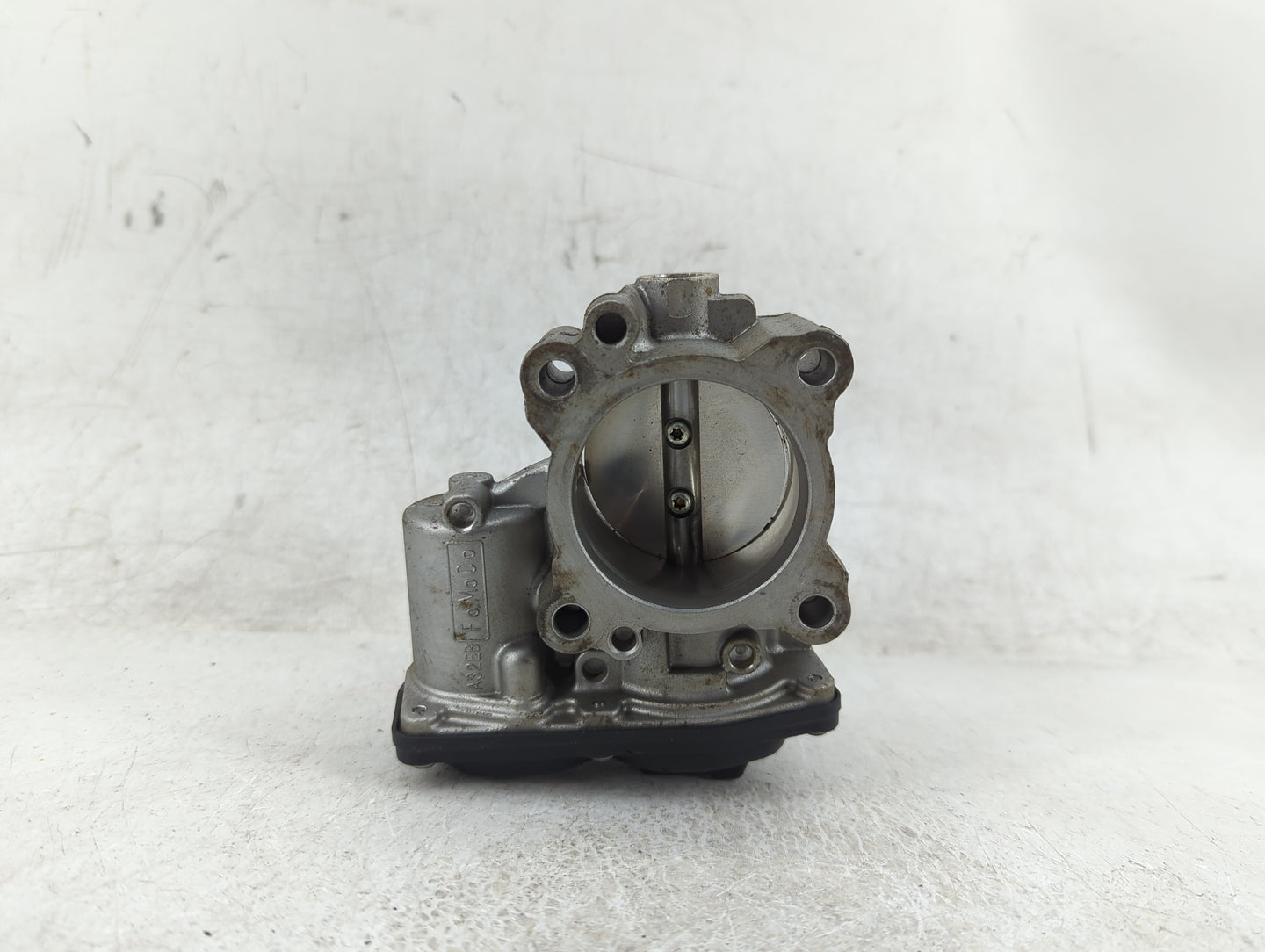 2017-2019 Ford Escape Throttle Body P/N:DS7G-9F991-CA Fits Fits 2014 2015 2016 2017 2018 2019 2020 OEM Used Auto Parts - Oem