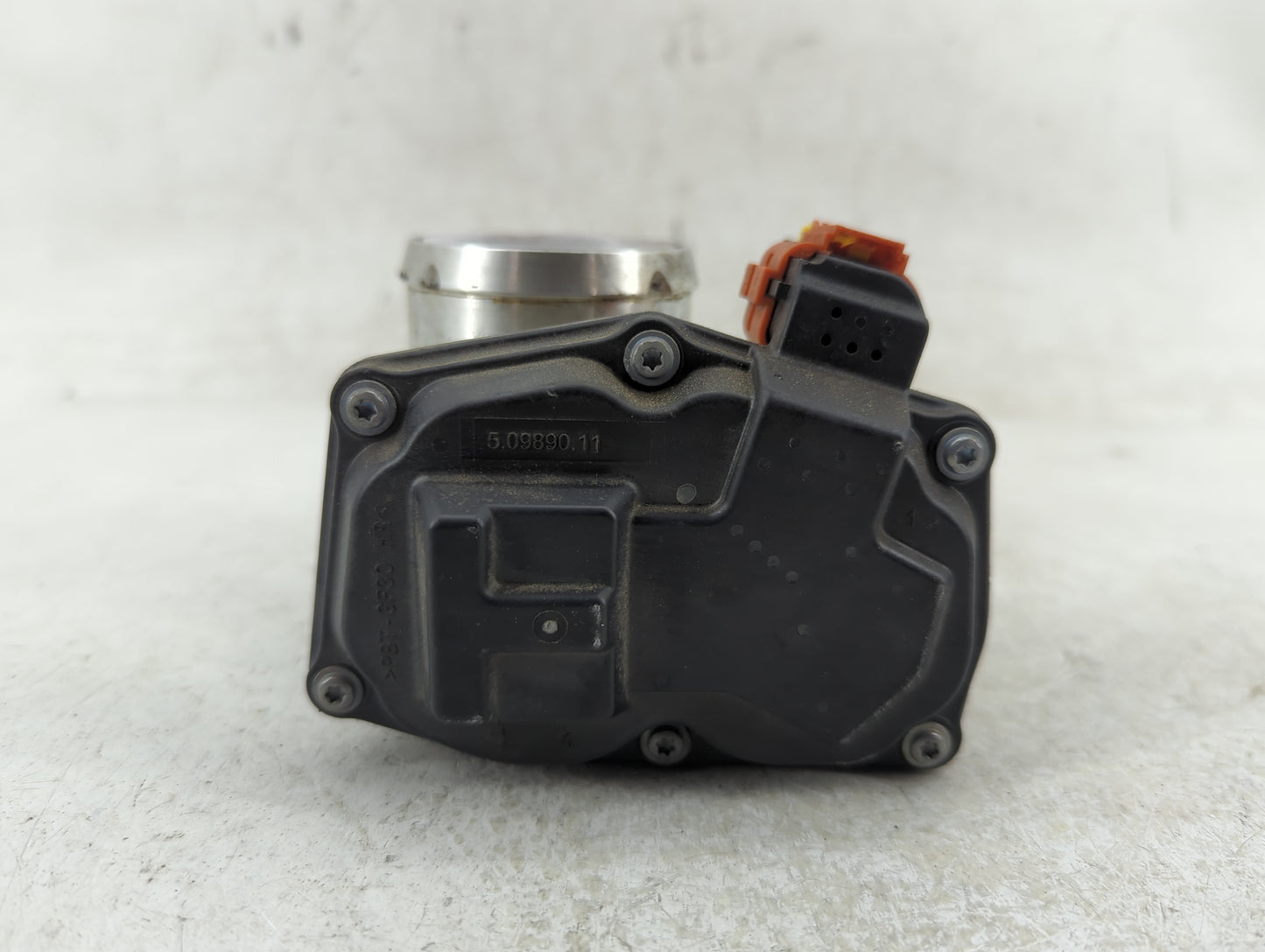 2017-2019 Ford Escape Throttle Body P/N:DS7G-9F991-CA Fits Fits 2014 2015 2016 2017 2018 2019 2020 OEM Used Auto Parts - Oem