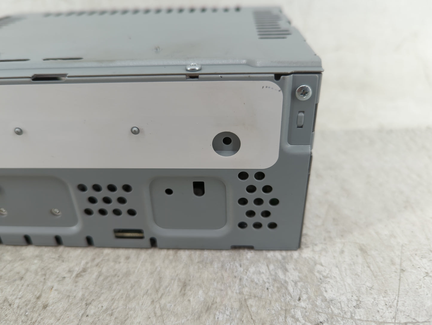 2019 Ford Escape Radio AM FM Cd Player Receiver Replacement P/N:GJ5T-19C107-KA Fits OEM Used Auto Parts - Oemusedautoparts1.