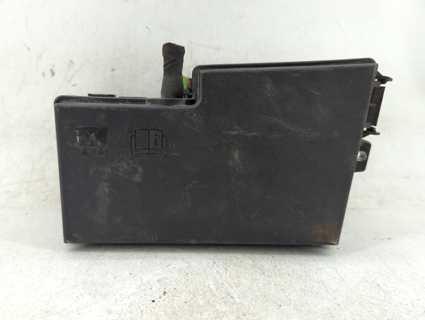 2019 Ford Escape Fusebox Fuse Box Panel Relay Module P/N:AV6T-14A142-AB Fits OEM Used Auto Parts - Oemusedautoparts1.com