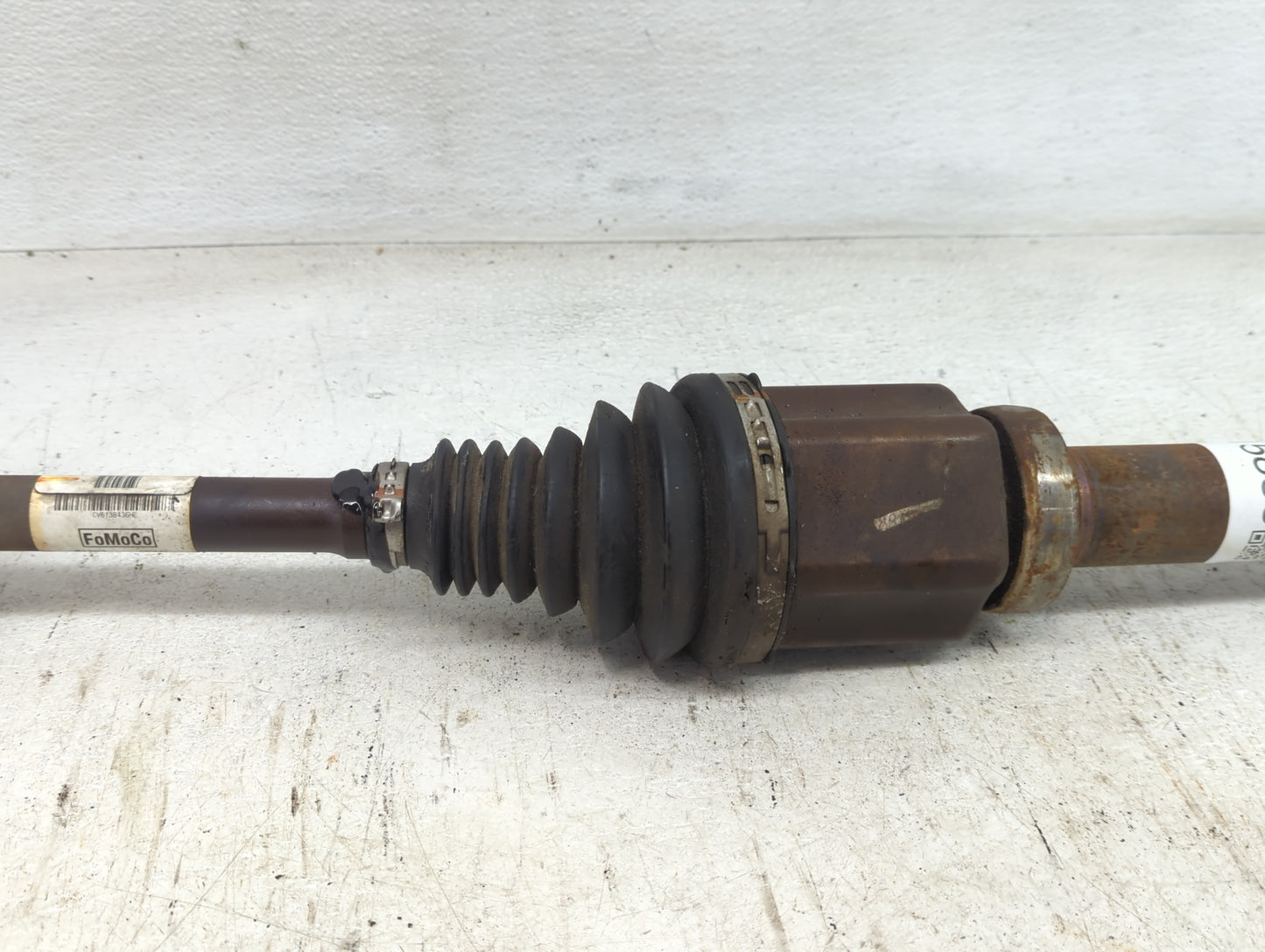 2013-2019 Ford Escape Axle Shaft Front Passenger Cv C/v - Oemusedautoparts1.com