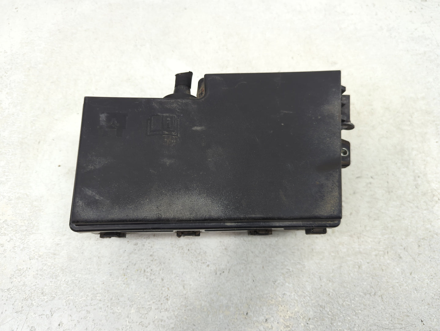2019 Ford Escape Fusebox Fuse Box Panel Relay Module P/N:AV6T-14A142-AB Fits OEM Used Auto Parts - Oemusedautoparts1.com