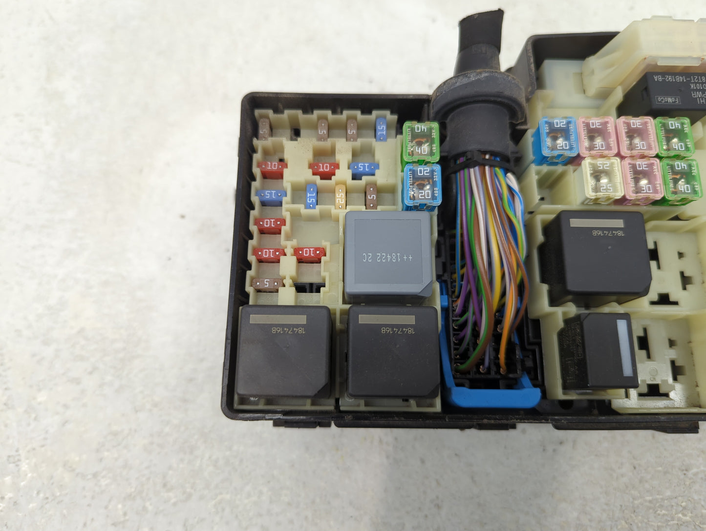 2019 Ford Escape Fusebox Fuse Box Panel Relay Module P/N:AV6T-14A142-AB Fits OEM Used Auto Parts - Oemusedautoparts1.com