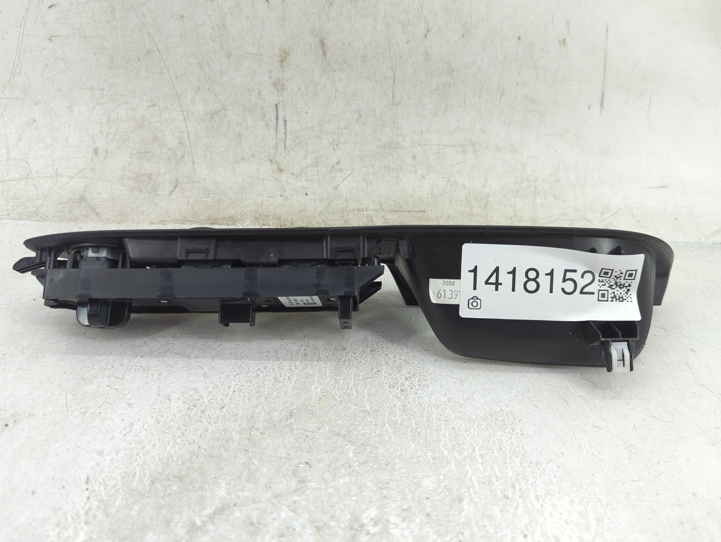 2017-2019 Ford Escape Master Power Window Switch Replacement Driver Side Left P/N:F1ET-14A132-AC Fits OEM Used Auto Parts - 
