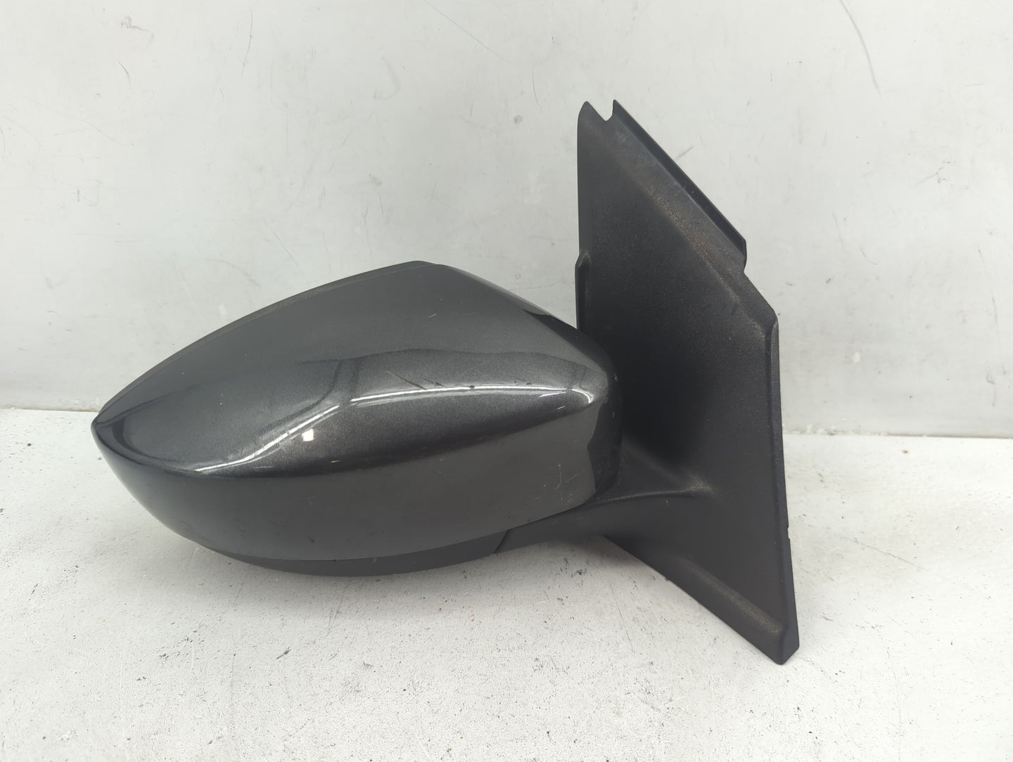 2017-2019 Ford Escape Passenger Side View Mirror - Right Door Mirror OEM Used - Oemusedautoparts1.com