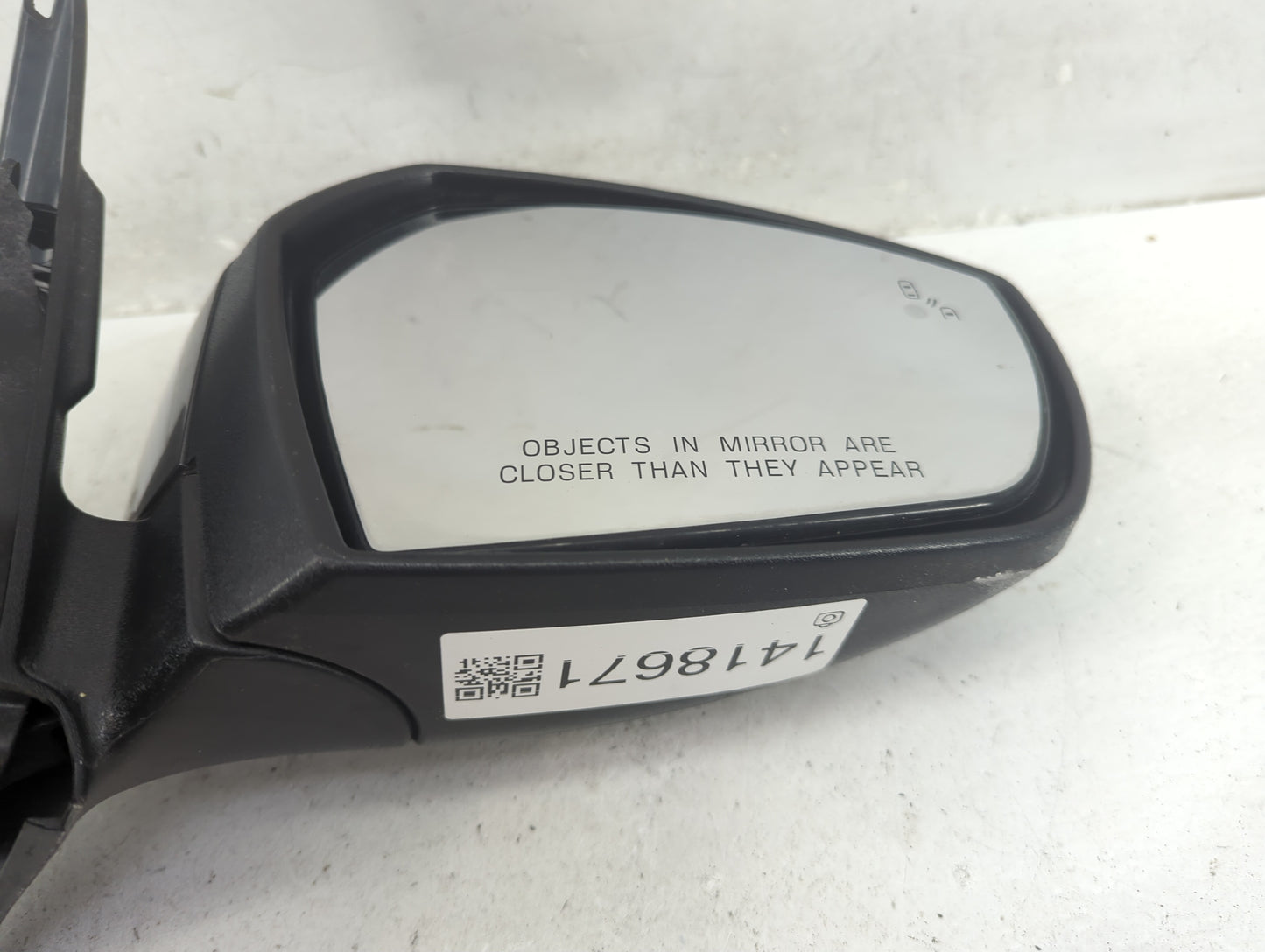 2017-2019 Ford Escape Passenger Side View Mirror - Right Door Mirror OEM Used - Oemusedautoparts1.com