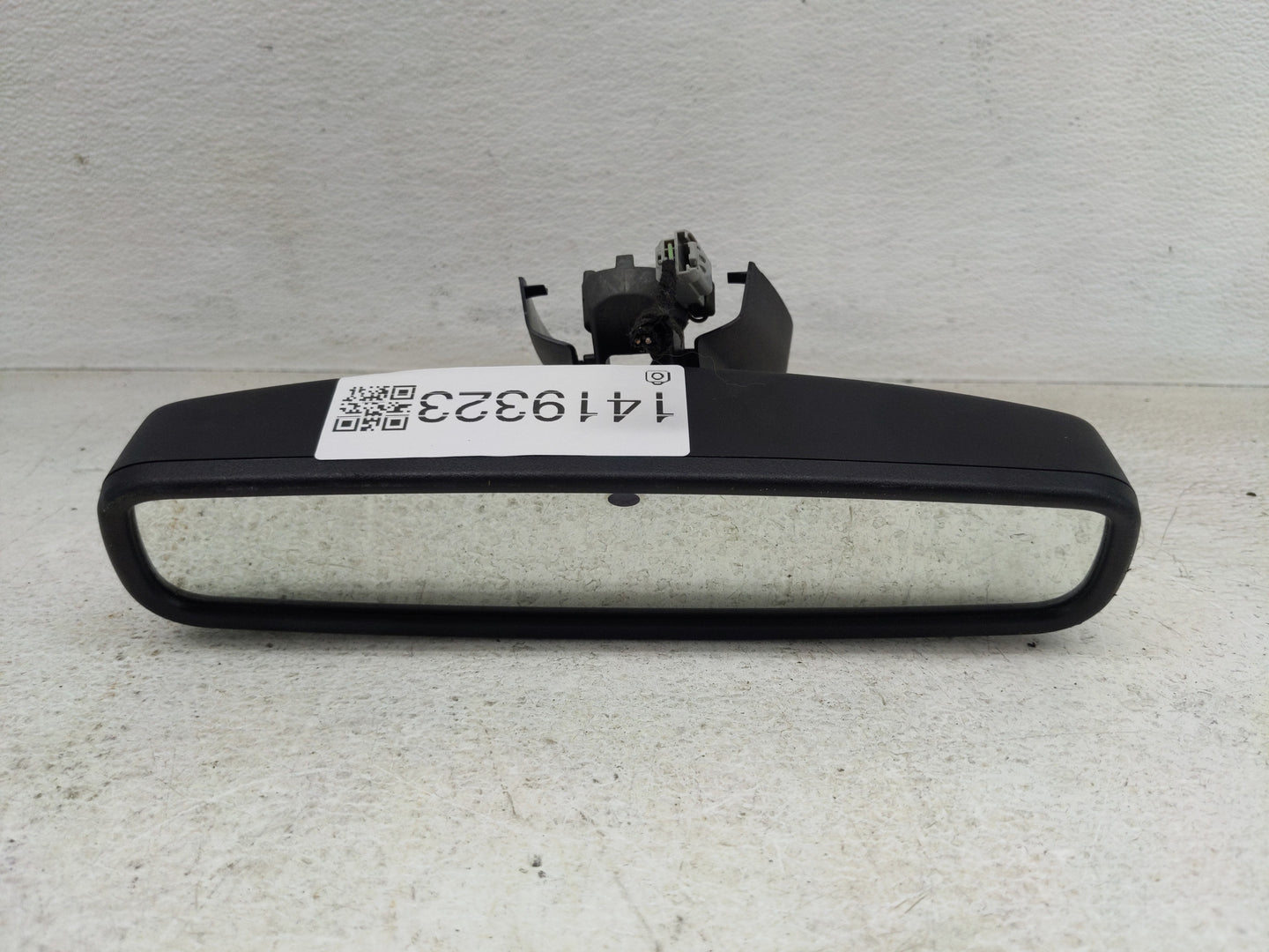 2013-2019 Ford Escape Interior Rear View Mirror Replacement OEM P/N:CJ54-17D568-ACW Fits OEM Used Auto Parts - Oemusedautopa
