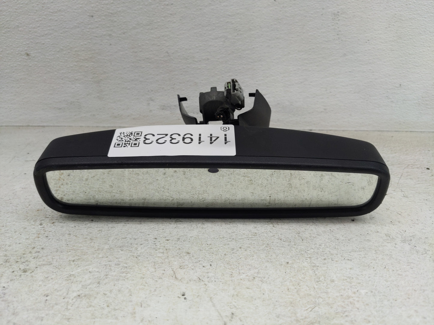 2013-2019 Ford Escape Interior Rear View Mirror Replacement OEM P/N:CJ54-17D568-ACW Fits OEM Used Auto Parts - Oemusedautopa