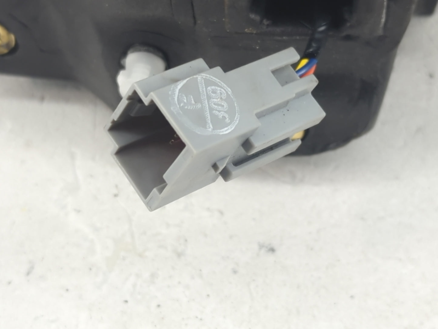 2017-2019 Ford Escape Passenger Side View Mirror - Right Door Mirror OEM Used - Oemusedautoparts1.com