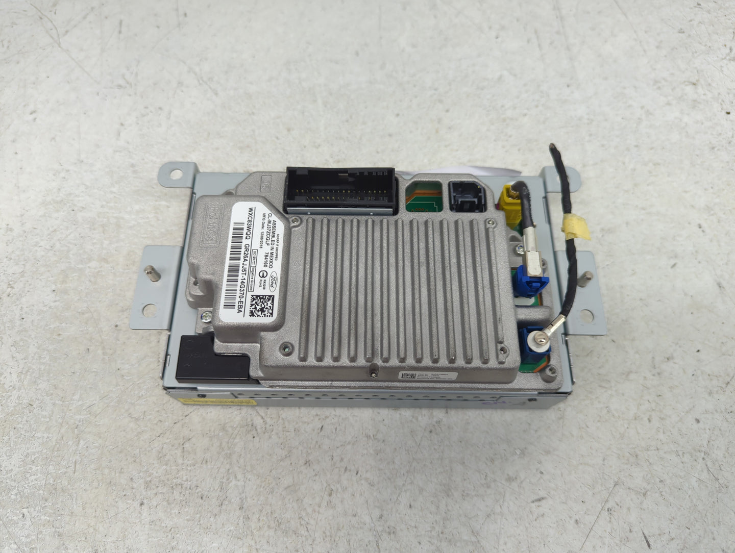 2019 Ford Escape Radio AM FM Cd Player Receiver Replacement P/N:GJ5T-18B955-SB Fits OEM Used Auto Parts - Oemusedautoparts1.
