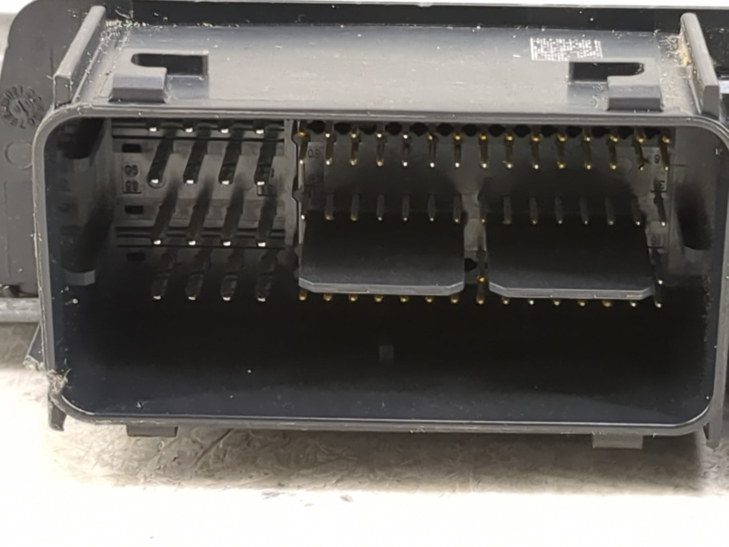 2017-2019 Ford Escape PCM Engine Control Computer ECU ECM PCU OEM P/N:HJ5A-12A650-MA FV6A-12B684-AB Fits Fits 2017 2018 2019