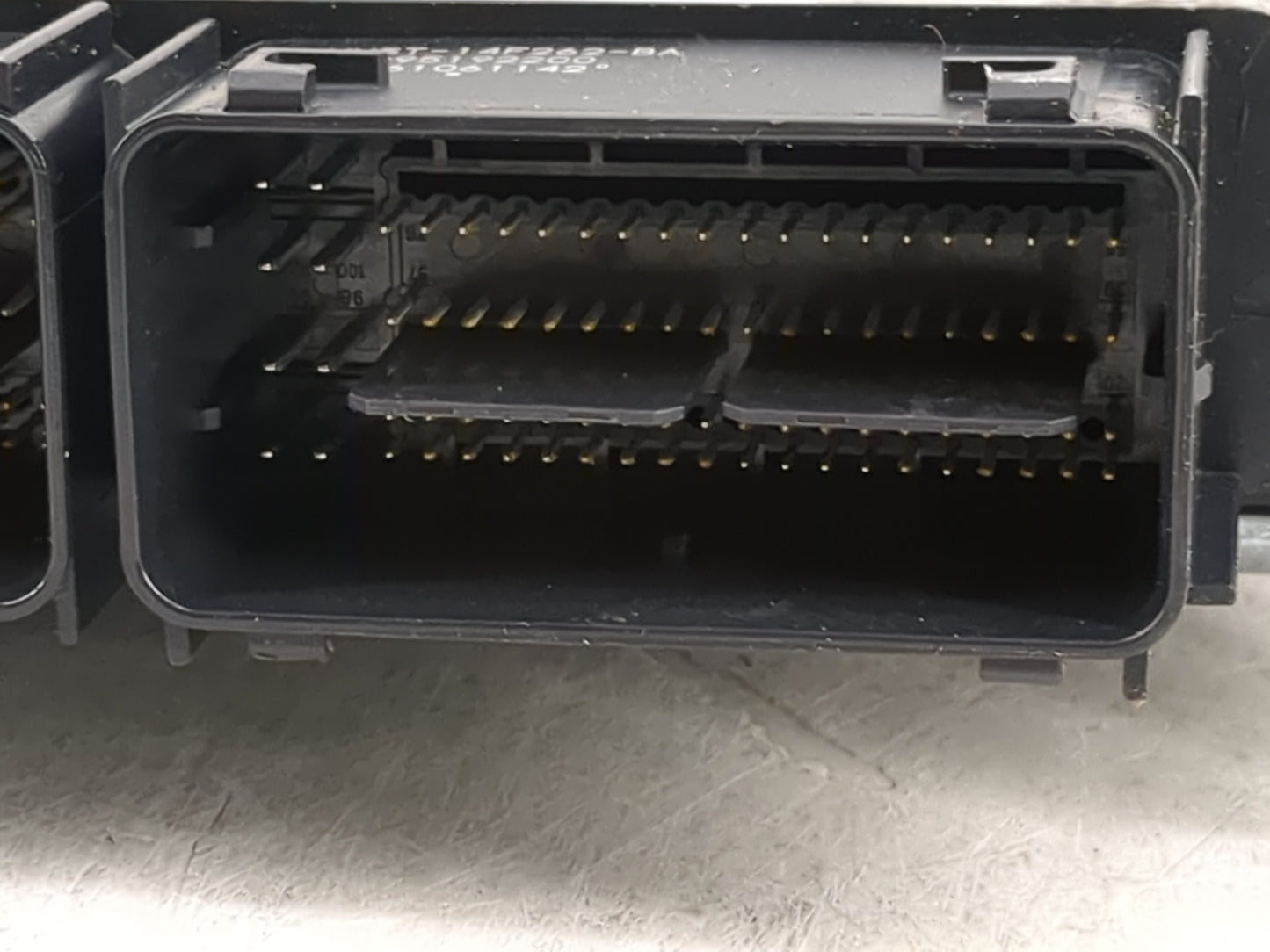 2017-2019 Ford Escape PCM Engine Control Computer ECU ECM PCU OEM P/N:HJ5A-12A650-MA FV6A-12B684-AB Fits Fits 2017 2018 2019