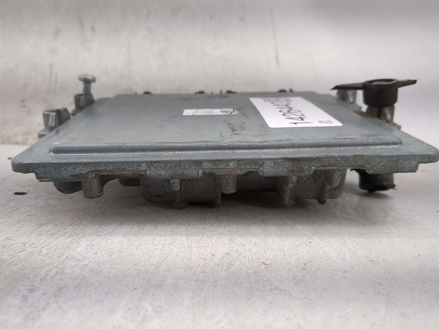 2017-2019 Ford Escape PCM Engine Control Computer ECU ECM PCU OEM P/N:HJ5A-12A650-MA FV6A-12B684-AB Fits Fits 2017 2018 2019