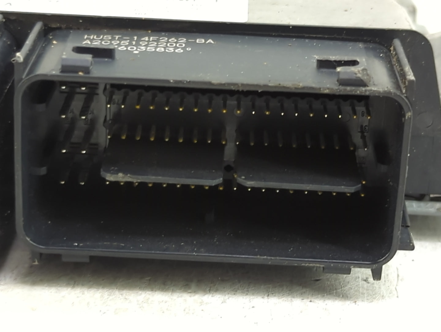 2017-2019 Ford Escape PCM Engine Control Computer ECU ECM PCU OEM P/N:HJ5A-12A650-MA FV6A-12B684-AB Fits Fits 2017 2018 2019