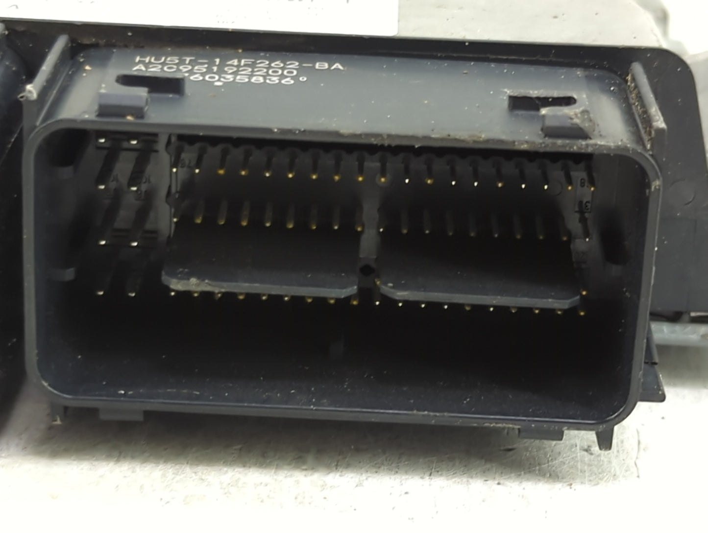 2017-2019 Ford Escape PCM Engine Control Computer ECU ECM PCU OEM P/N:HJ5A-12A650-MA FV6A-12B684-AB Fits Fits 2017 2018 2019