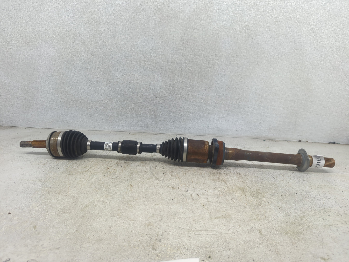 2019 Ford Escape Axle Shaft Front Driver Cv C/v - Oemusedautoparts1.com
