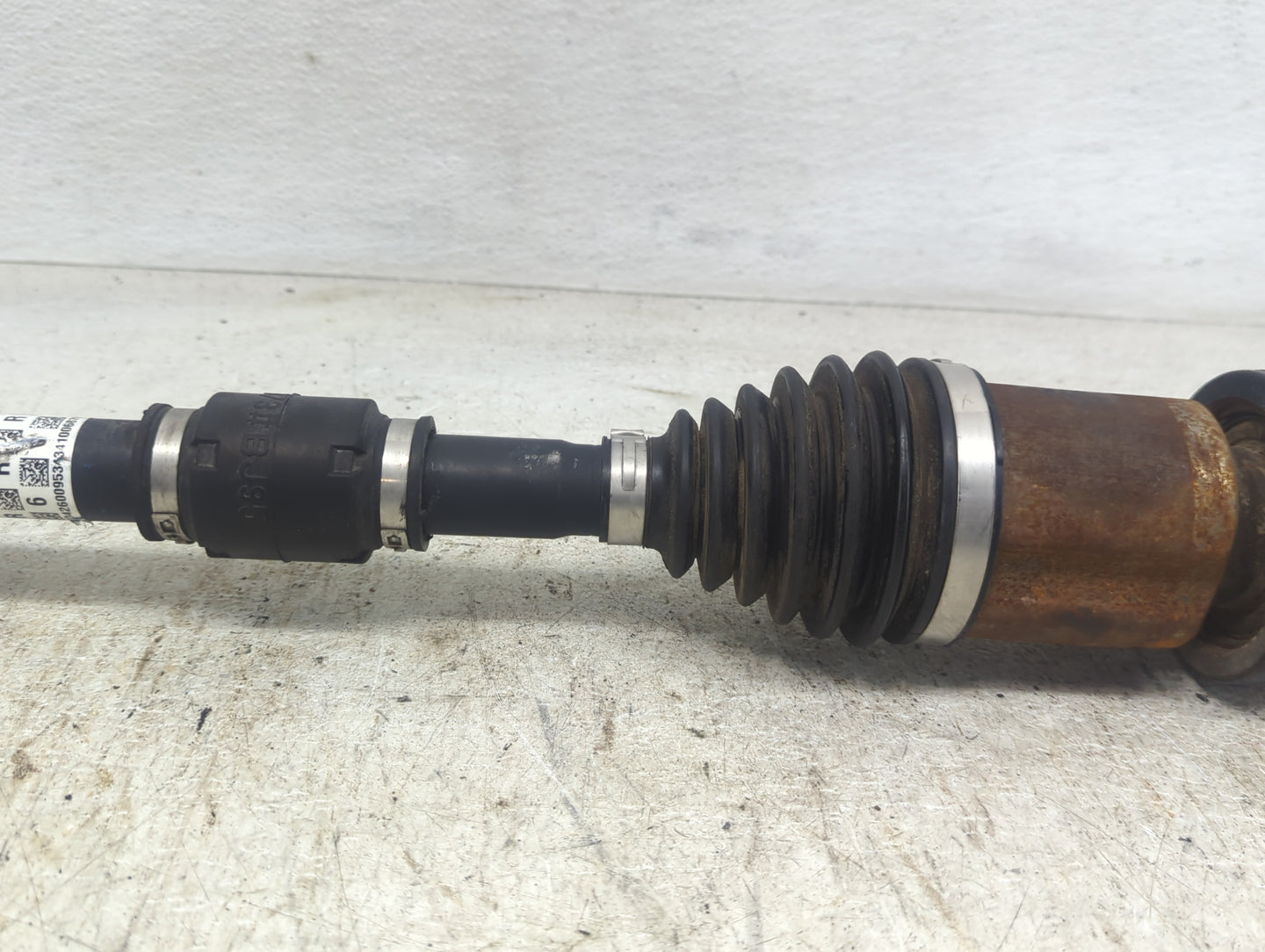2019 Ford Escape Axle Shaft Front Driver Cv C/v - Oemusedautoparts1.com