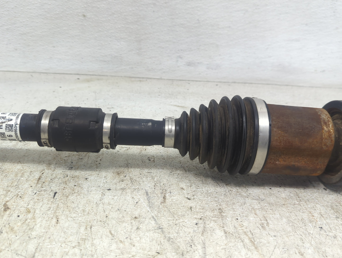 2019 Ford Escape Axle Shaft Front Driver Cv C/v - Oemusedautoparts1.com