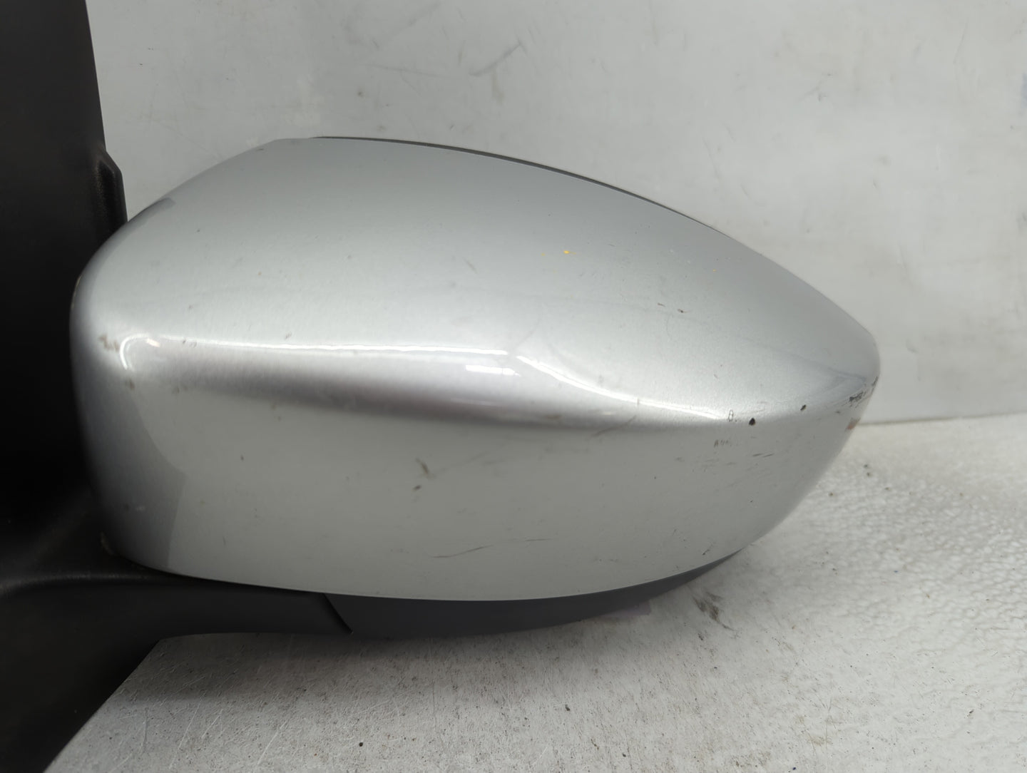 2017-2019 Ford Escape Driver Side View Mirror - Left Door Mirror OEM Used - Oemusedautoparts1.com