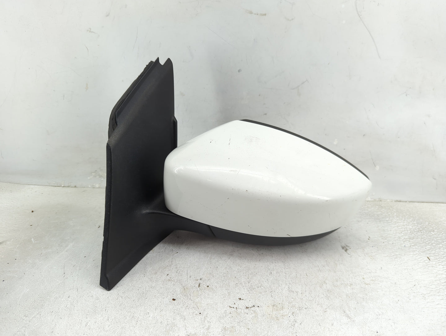 2017-2019 Ford Escape Driver Left Side View Manual Door Mirror - Oemusedautoparts1.com