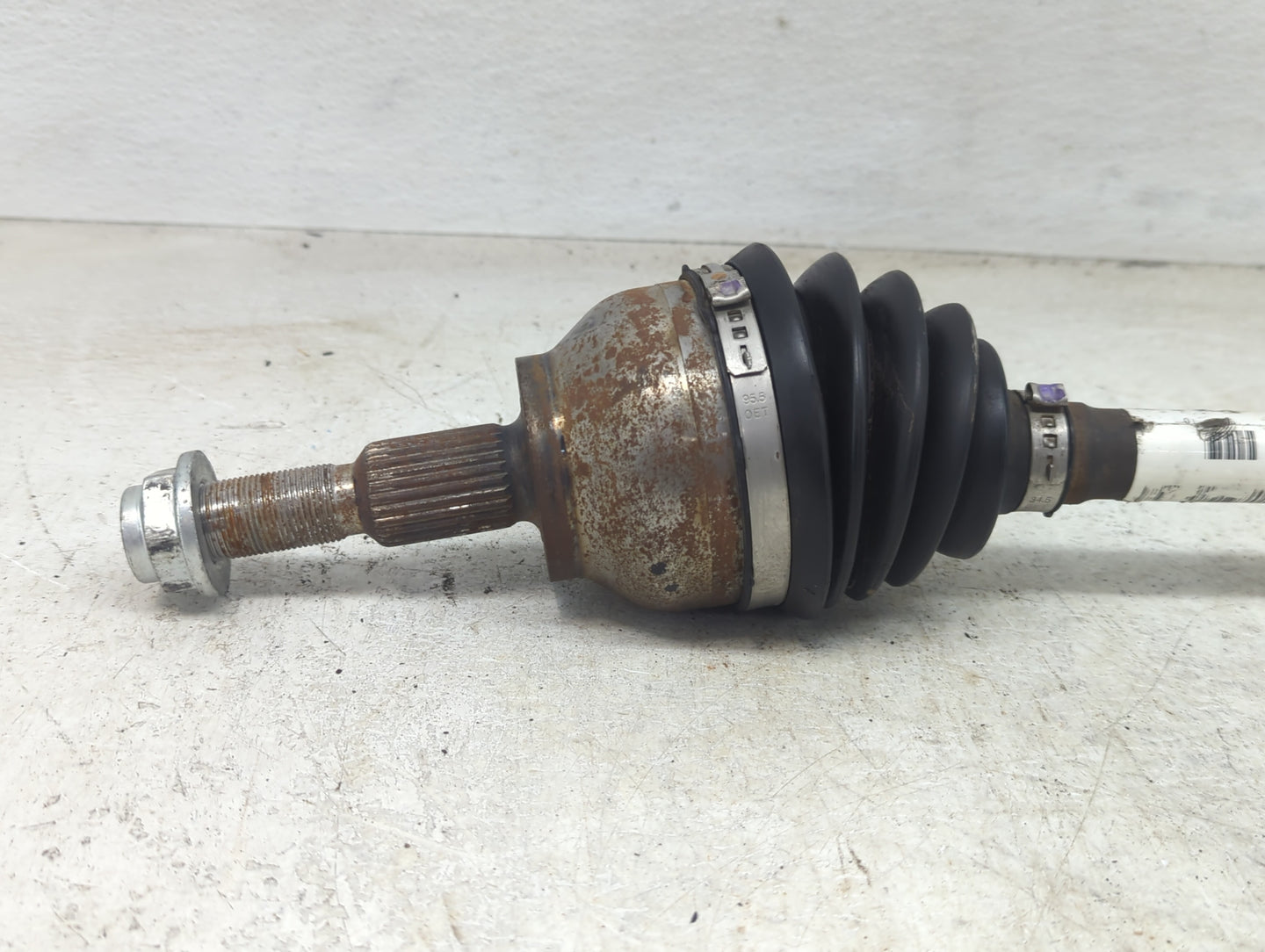 2013-2019 Ford Escape Axle Shaft Front Driver Cv C/v - Oemusedautoparts1.com