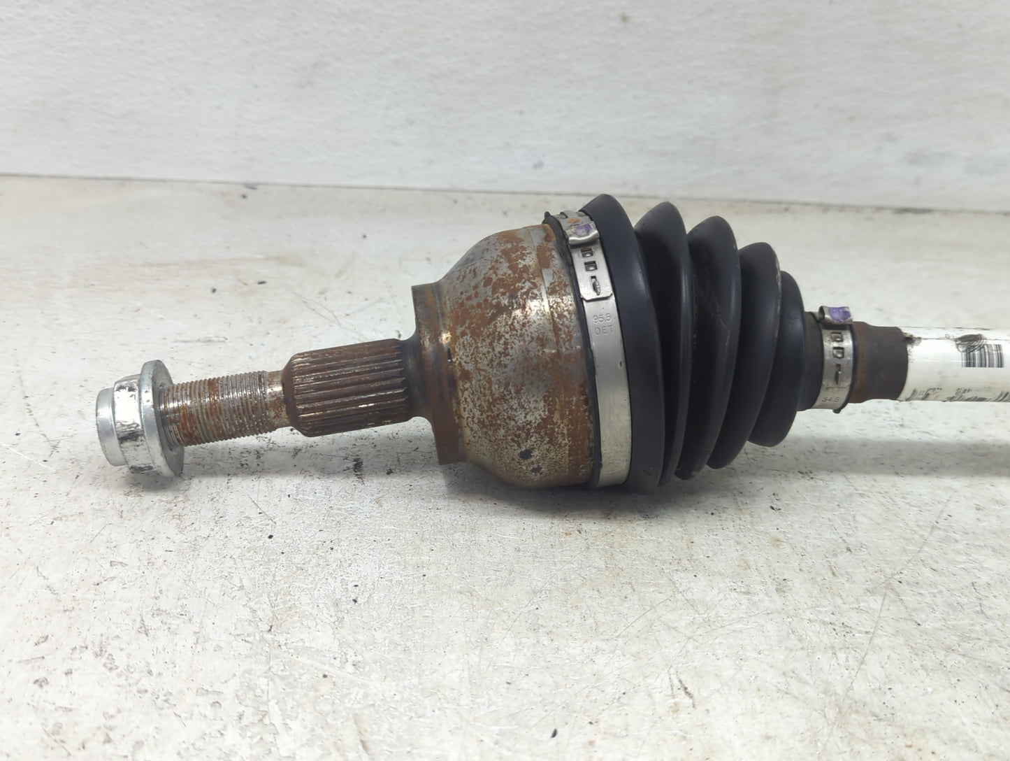 2013-2019 Ford Escape Axle Shaft Front Driver Cv C/v - Oemusedautoparts1.com